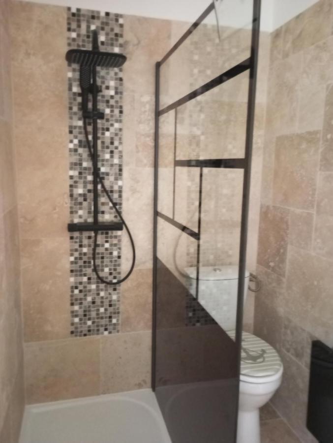 Chez Mamiyo Apartment แกลลาเกอ-เลอ-มองต์เทอร์ ภายนอก รูปภาพ