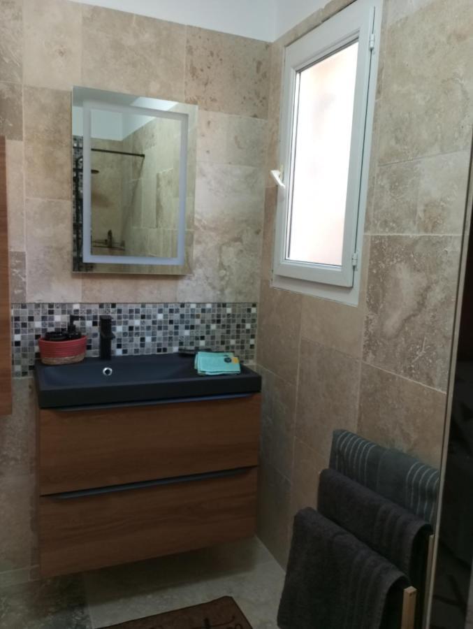 Chez Mamiyo Apartment แกลลาเกอ-เลอ-มองต์เทอร์ ภายนอก รูปภาพ